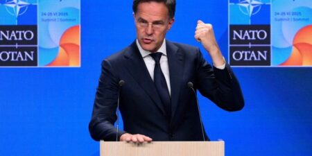 Руте: Путин е главната пречка за мирот во украина