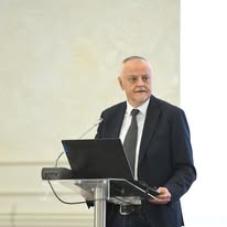 Поповски: Ќе постоиш само ако твоето постоење им користи на најмоќните